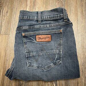 Wrangler Retro Jeans - Men's Size 38x32 - Slim Fit, Straight Leg -Cotton Blend